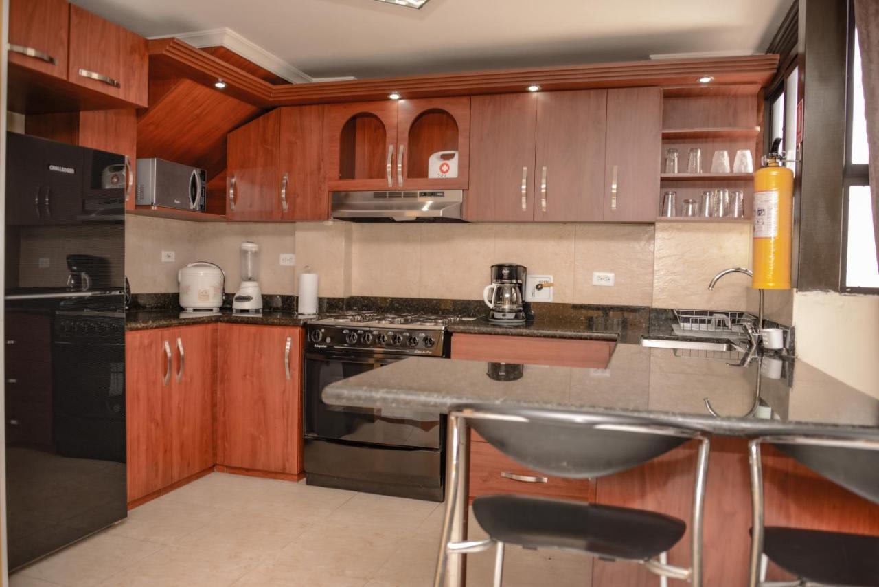 Calle 8 Suites Медельин Экстерьер фото
