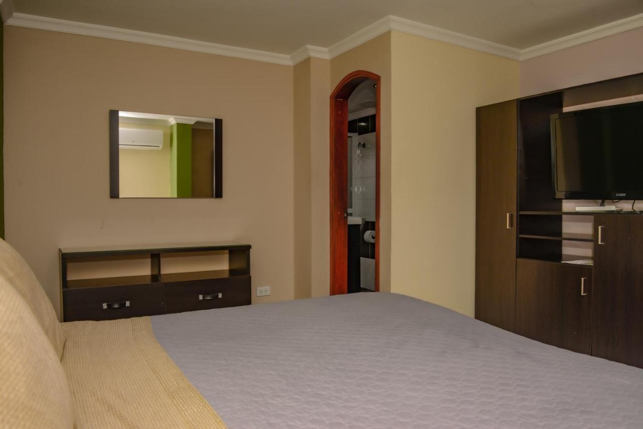 Calle 8 Suites Медельин Экстерьер фото