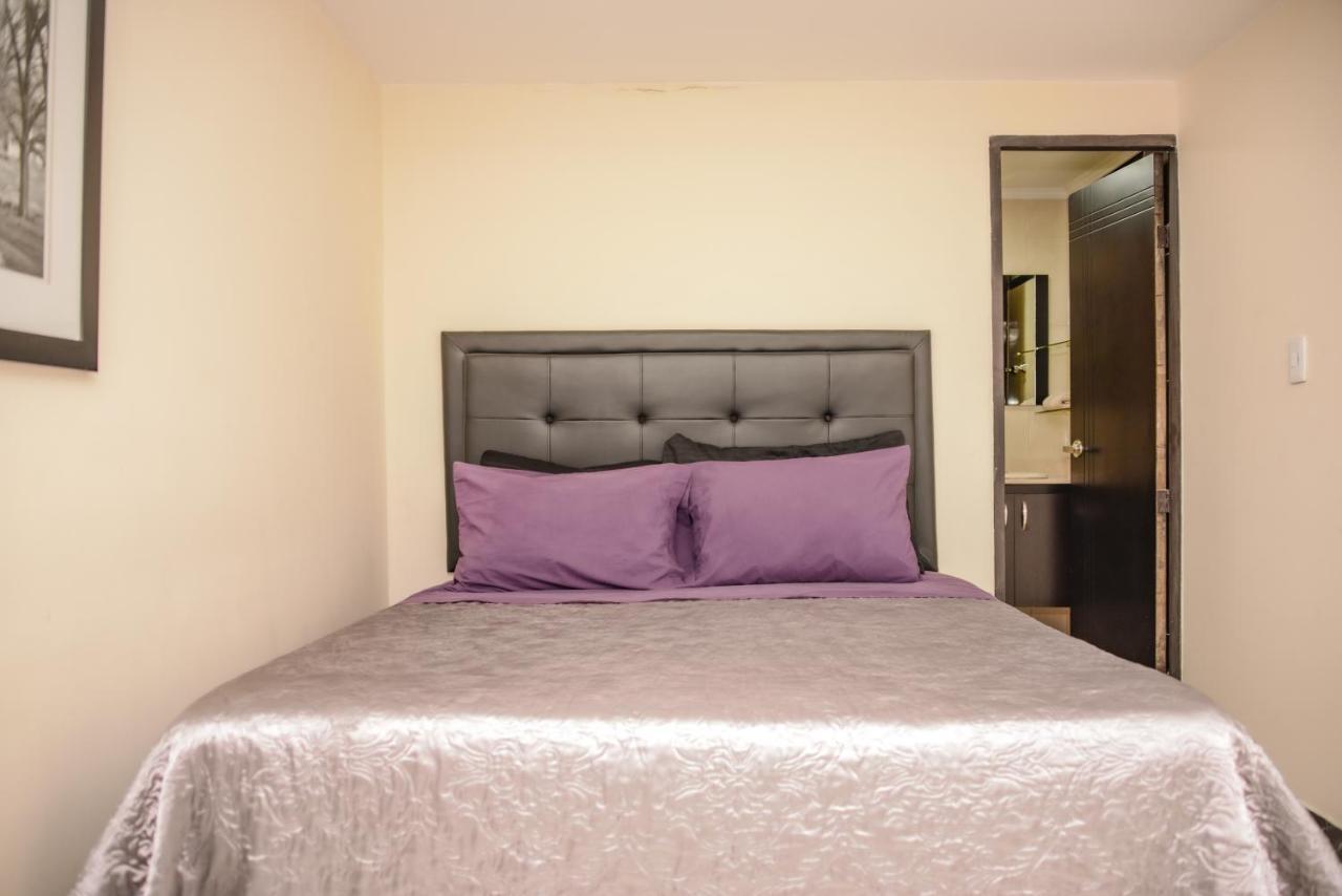 Calle 8 Suites Медельин Экстерьер фото