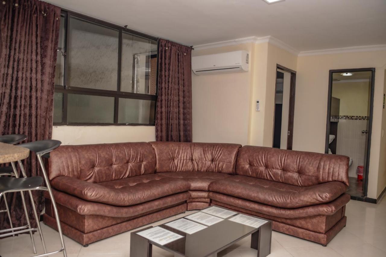 Calle 8 Suites Медельин Экстерьер фото